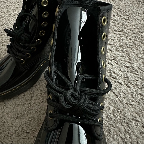Dr. Martens Shoes Womens Size 5 Zavala Black Patent Leather Boots - Picture 6 of 10